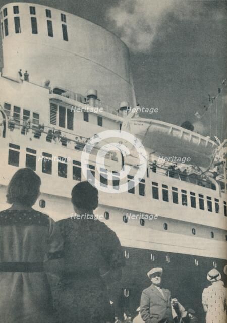 'Universal admiration was accorded to the fine performance of the Bremen', 1936. Artist: Unknown.