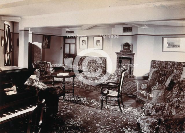 University College Hospital: a sitting room, probably for staff. Creator: Unknown.