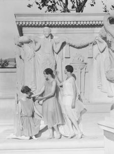 University of California at Berkeley dancers, 1927 Creator: Arnold Genthe