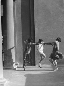 University of California at Berkeley dancers, 1927 Creator: Arnold Genthe