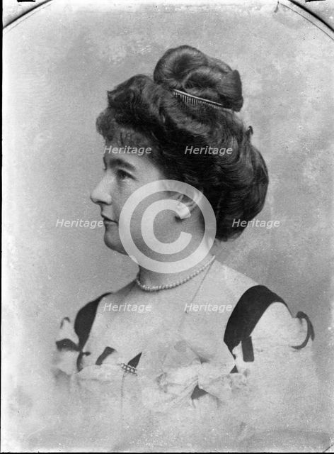 Unknown woman, c1890s. Creator: Robert Augustus Henry L'Estrange.