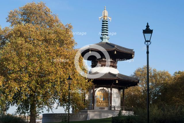 UK, London, Battersea Park, 2009. Creator: Ethel Davies.