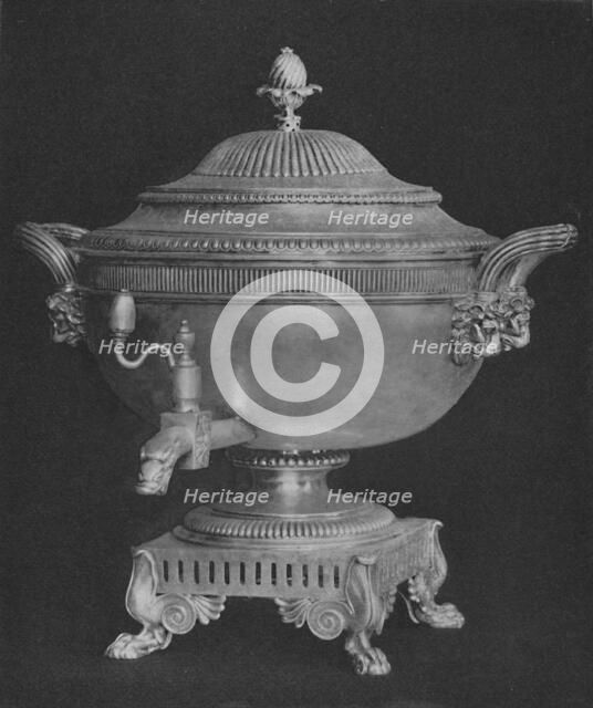 'Urn presented to Thomas Backhouse by Committee on American Captures 1806', 1928. Artist: Unknown.