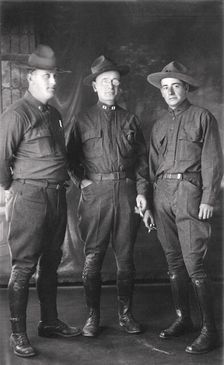 US Army officers from Fort Sheridan, Illinois, in El Paso, Texas, USA, 1916