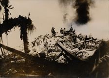 US Marines fighting on Tarawa, Gilbert Islands, World War II, November 1943