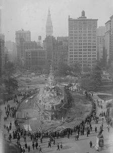 U.S.S. Recruit, Union Sq., between c1915 and c1920. Creator: Bain News Service