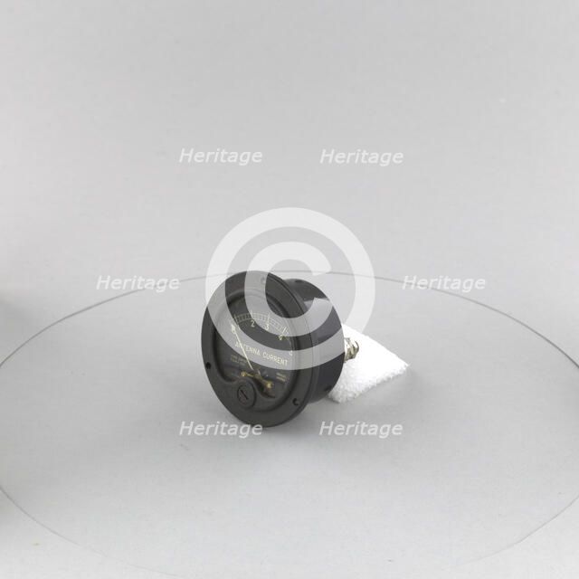 Voltmeter / Ammeter, Antenna Current, DW-52. Creator: General Electric Company.