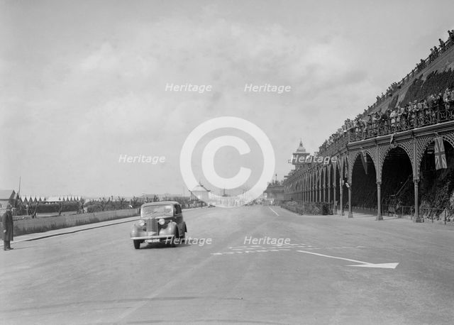 Vauxhall 14-6 of GL Boughton on Madeira Drive, Brighton, RAC Rally, 1939. Artist: Bill Brunell.