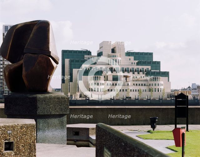 Vauxhall Cross, Albert Embankment, Vauxhall, Lambeth, London, 10/10/1992. Creator: John Laing plc.