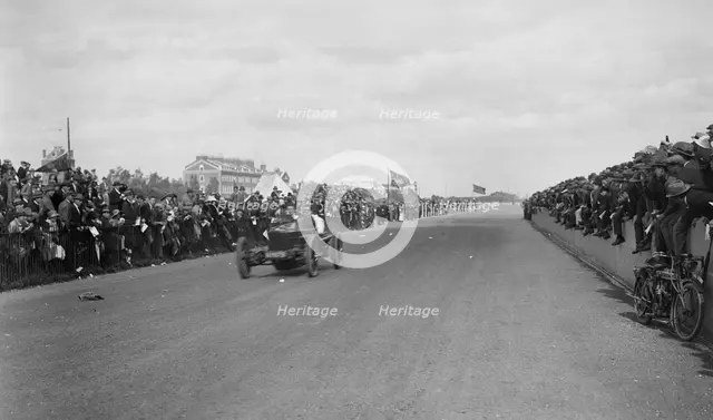 Vauxhall TT of Humphrey Cook competing in the Southsea Speed Carnival, Hampshire, 1922. Artist: Bill Brunell.
