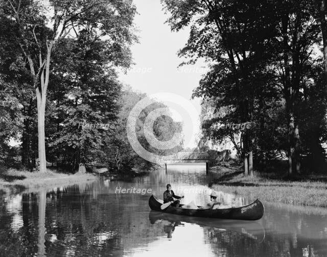 Vacation days, Belle Isle Park, exterior, Detroit, Mich., between 1900 and 1910. Creator: Unknown.