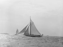 Valkyrie II and Vigilant, turning mark in last race, 1893 Oct 13, c1893. Creator: John S Johnston