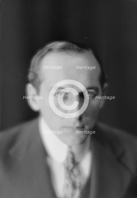 Van Radivan, Casmiez, Dr., portrait photograph, 1915. Creator: Arnold Genthe.