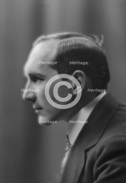 Van Radivan, Casmiez, Dr., portrait photograph, 1915. Creator: Arnold Genthe.