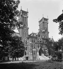 Vanderbilt University, Nashville, Tenn., c1901. Creator: Unknown