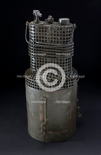 Vaporizer, Oxygen, Imperial German Air Force, 1918. Creator: Ahrendt und Heylandt G.m.b.H..