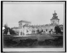 Varsovie. Le Chateau de Vilanov I. Warszawa Palac W Wilanowie, between 1910 and 1920. Creator: Harris & Ewing