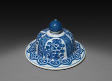 Vase with Cover (lid), Qing dynasty (1644-1912), Kangxi reign (1661-1722). Creator: Unknown