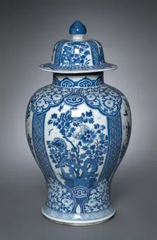 Vase with Cover, Qing dynasty (1644-1911), Kangxi reign (1661-1722). Creator: Unknown