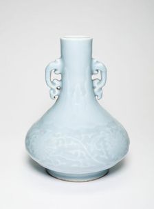 Vase with Leaf Scroll Handles and Floral Spray Design, Qing dynasty, Qianlong reign, (1736-1795). Creator: Unknown