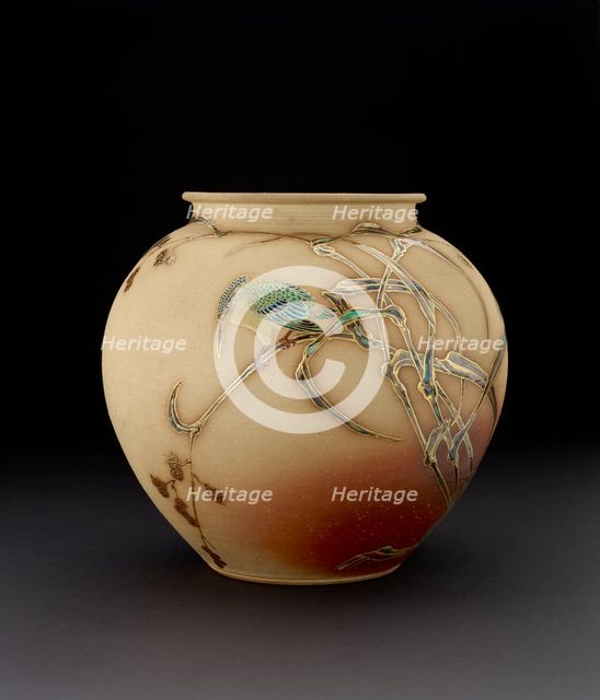 Vase depicting a kingfisher sitting on a reed, 1920-1940. Artist: Unknown.
