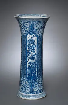Vase, Qing dynasty (1644-1912), Kangxi reign (1661-1722). Creator: Unknown