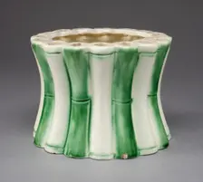 Vase, Staffordshire, c. 1775. Creator: Staffordshire Potteries