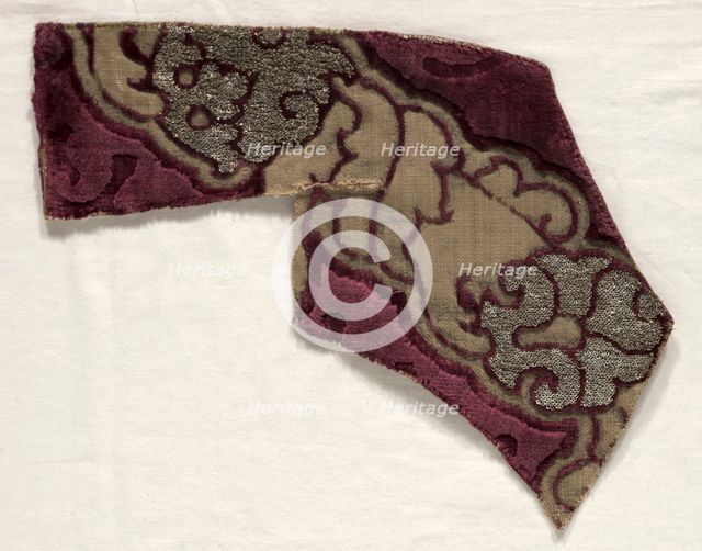 Velvet Fragment, 1400s. Creator: Unknown.