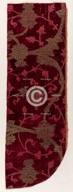Velvet Fragment (of a Chasuble ?), 1400s. Creator: Unknown.