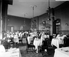 Venetian Dining-Room, St Pancras Hotel, Camden, London, 1907. Creator: Bedford Lemere and Company