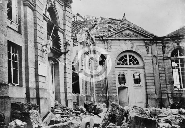 Verdun, entrance to Archbishop's Palace, 1916. Creator: Bain News Service.