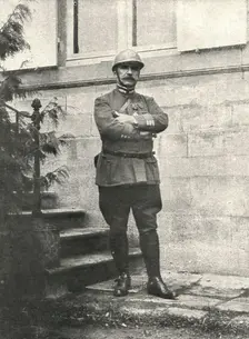 Verdun; Le lieutenant colonel Driant, commandant deux bataillons de chasseurs..., 1916 (1924) Creator: Unknown