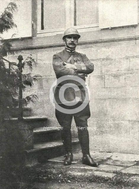 'Verdun; Le lieutenant colonel Driant, commandant deux bataillons de chasseurs..., 1916 (1924) Creator: Unknown.