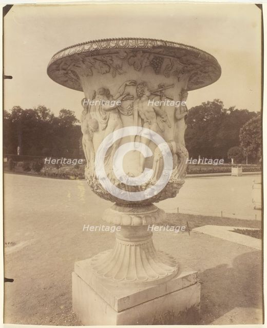 Versailles, Vase, 1905. Creator: Eugene Atget.