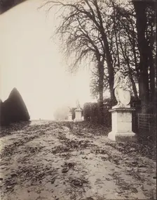 Versailles - Allée des Trois Fontaines, c1906. Creator: Eugene Atget