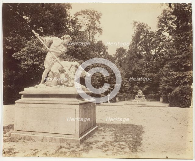 Versailles, Bosquet de l' Arc de Triomphe, 1901. Creator: Eugene Atget.