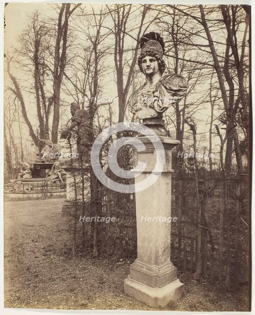 Versailles, Bosquet de l' Arc de Triomphe, 1903. Creator: Eugene Atget.