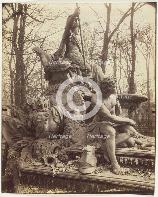 Versailles, Bosquet de l' Arc de Triomphe, 1904. Creator: Eugene Atget.