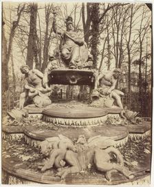Versailles, Bosquet de l'Arc de Triomphe, 1904. Creator: Eugene Atget