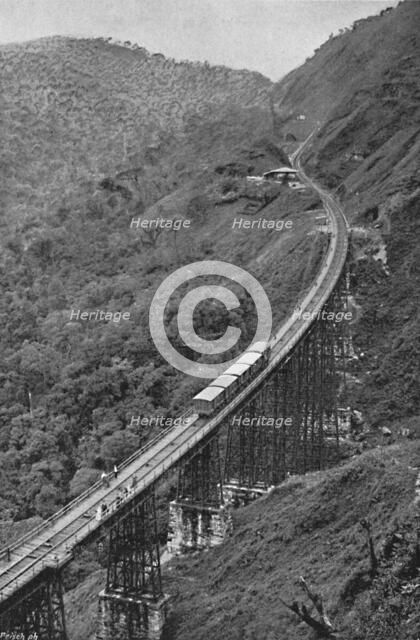 'Viaducto da EF Ingleza', 1895. Artist: Paulo Kowalsky.