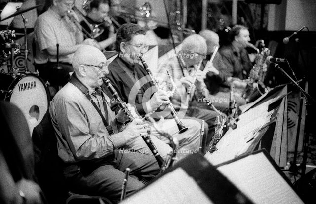 Vic Ash,  B.B. Watermill Jazz Club, Dorking, Surrey, Oct 2000. Creator: Brian O'Connor.
