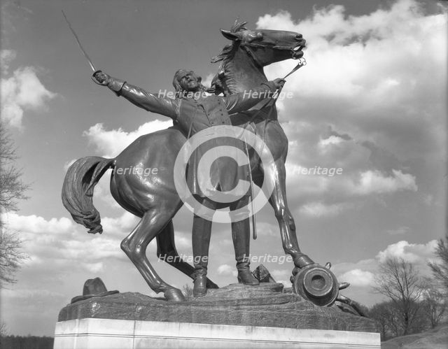 Vicksburg battlefield monument, Mississippi, 1936. Creator: Walker Evans.