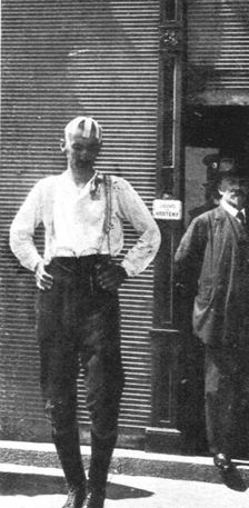 'Victoires sur le Front Oriental; Le prince royal Georges, blesse 1914. Creator: Samson Tchernoff