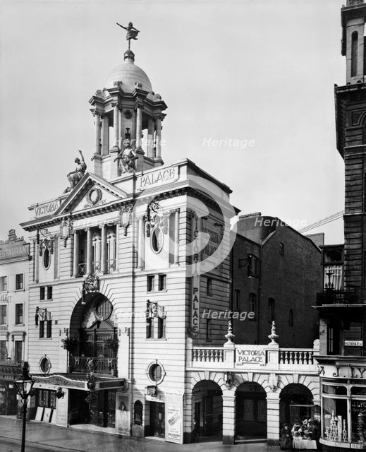 Victoria Palace Theatre, London, 1912.  Artist: Bedford Lemere and Company