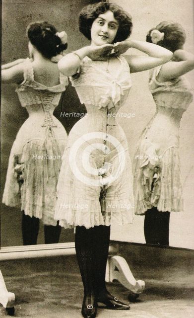 Victorian corset, End 1890s. Artist: Anonymous  