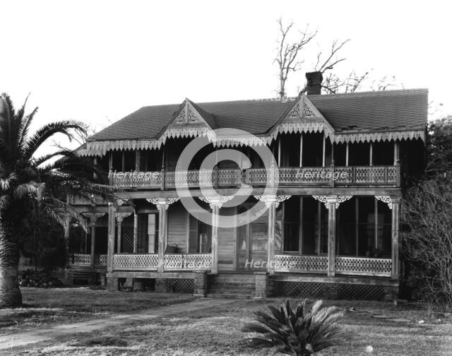 Victorian cottage, Waveland, Mississippi, 1936. Creator: Walker Evans.