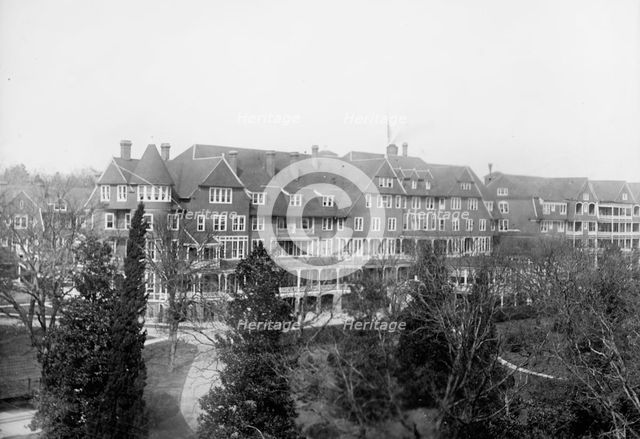 Views Of Augusta, Georgia; Country Club And Golf Links; Bon Air Hotel, 1913. Creator: Harris & Ewing.