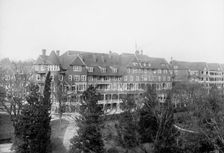Views Of Augusta, Georgia; Country Club And Golf Links; Bon Air Hotel, 1913. Creator: Harris & Ewing