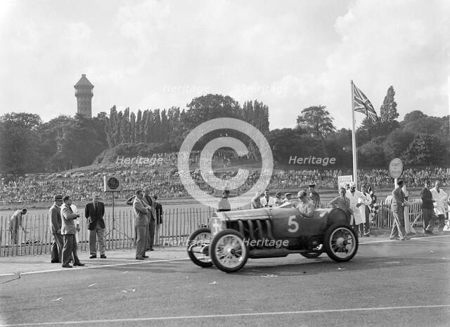 Vieux Charles III, Lorraine-Dietrich of RGJ Nash, Imperial Trophy, Crystal Palace, 1939. Artist: Bill Brunell.