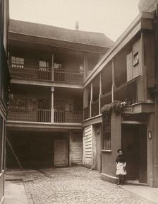 View of the courtyard at the Old Bell Inn, Holborn, London, 1884. Artist: Henry Dixon